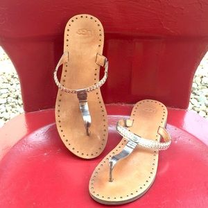 •UGG metallic leather thong sandals• size 9•